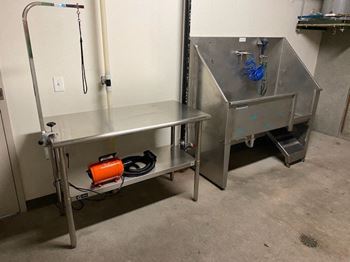 Pet wash